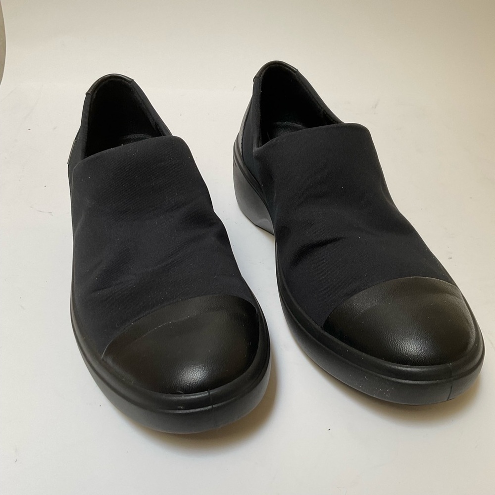 ECCO Women’s Soft Wedge Gore-Tex slip on shoes size 7